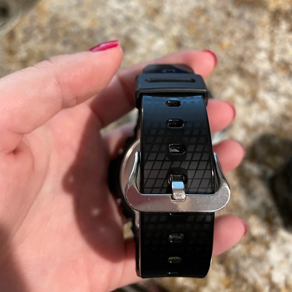 G-Shock Watch - Picture 6 of 6